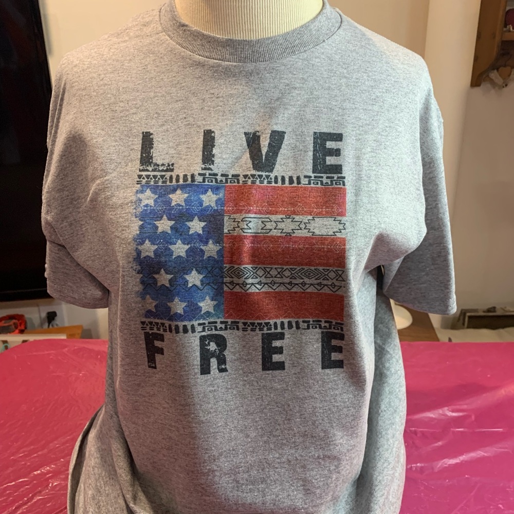 Graphic tee